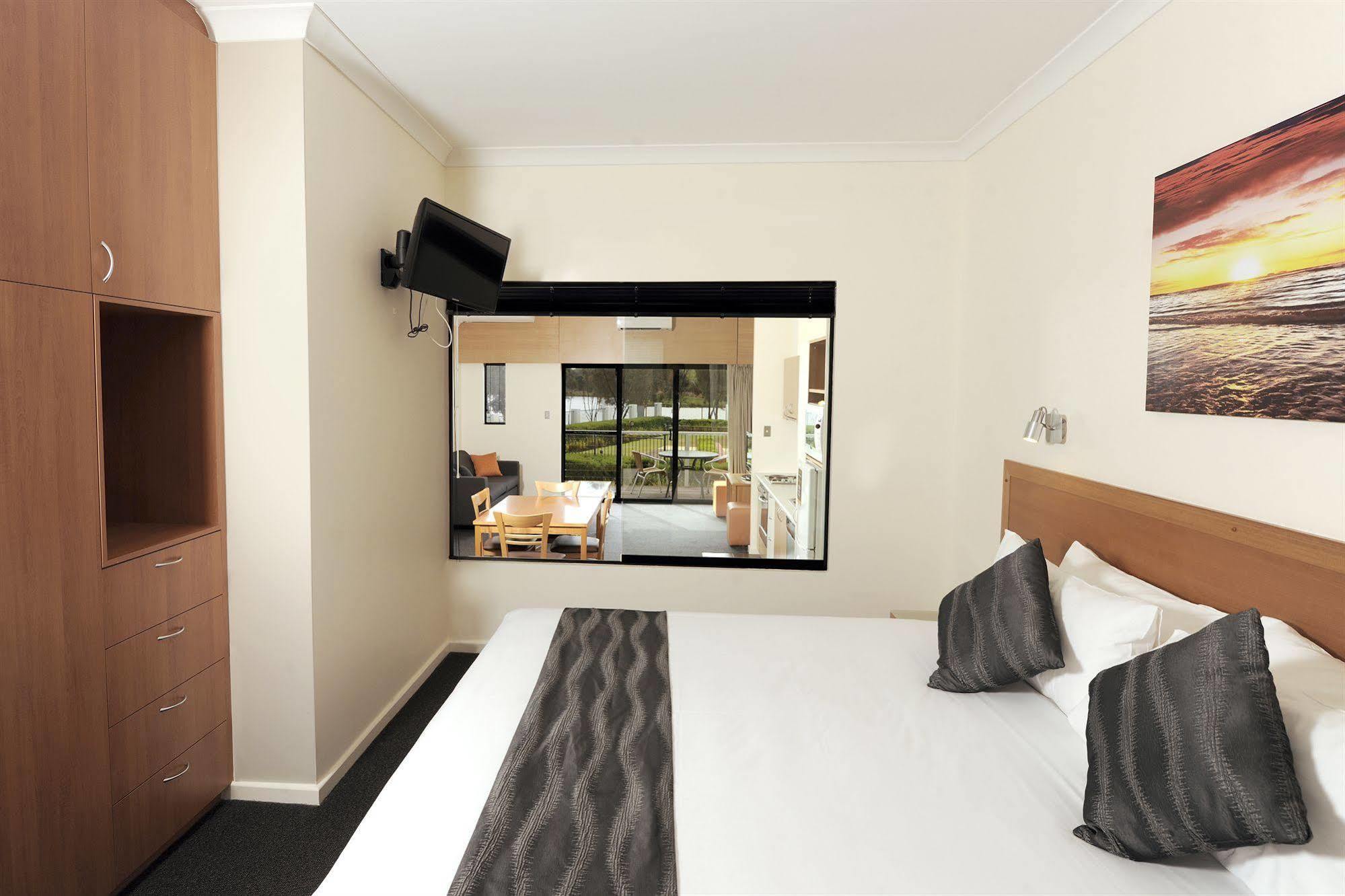 Assured Ascot Quays Apartment Hotel Perth Exterior foto