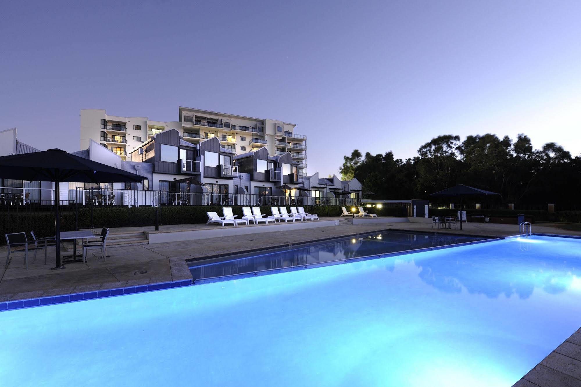 Assured Ascot Quays Apartment Hotel Perth Exterior foto